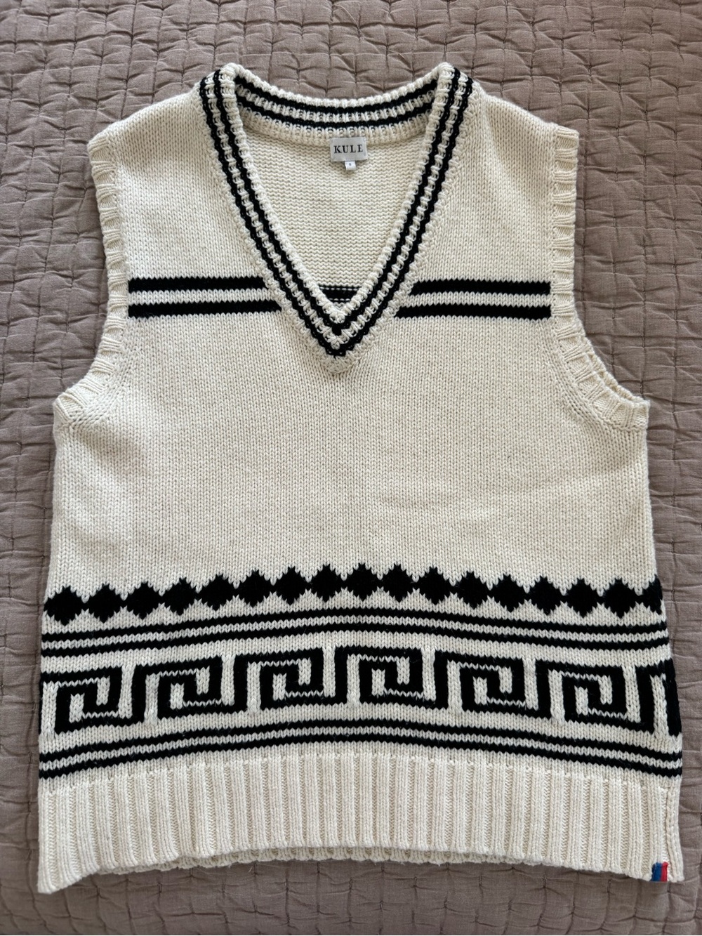 KULE Cream and Black Geometric Knit V-Neck Sweater Vest